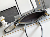Bonnie medium leather handbag