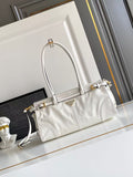 Bonnie medium leather handbag